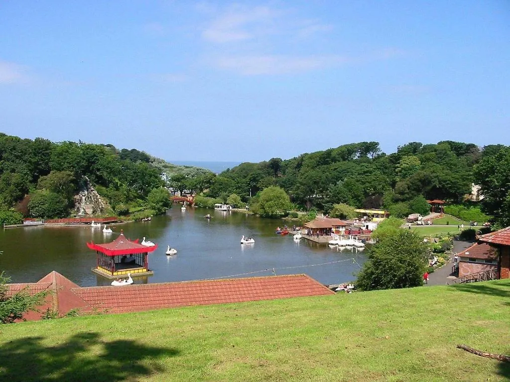 Brontes Guest House Scarborough